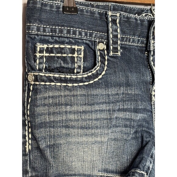 Maurices Premium Denim Shorts Womens 7/8 Bling Flap Pockets Dark Wash Stitching - Picture 3 of 10